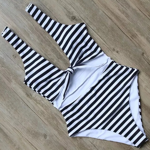 Cabana clubKnotted high waist monokini - Picture 5 of 5